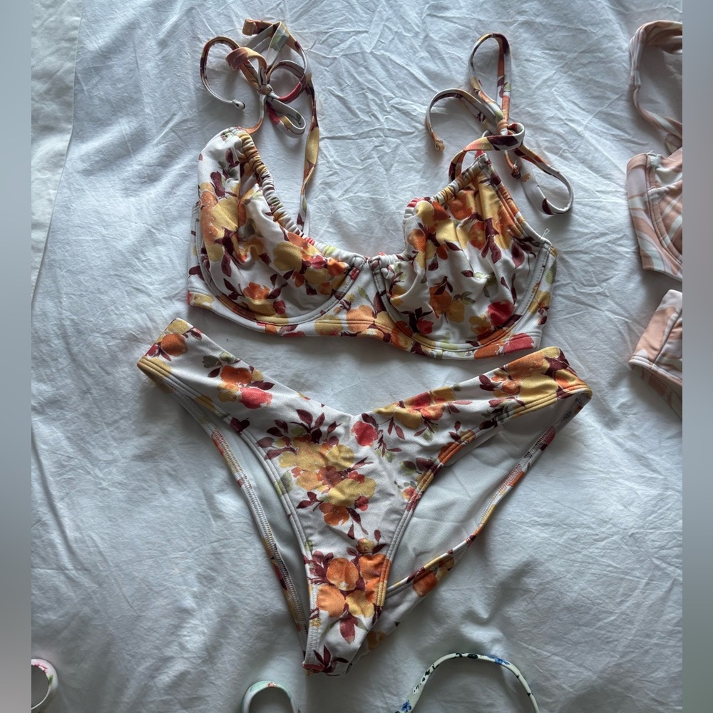 Abercrombie Curve Love Floral Print Bikini Set